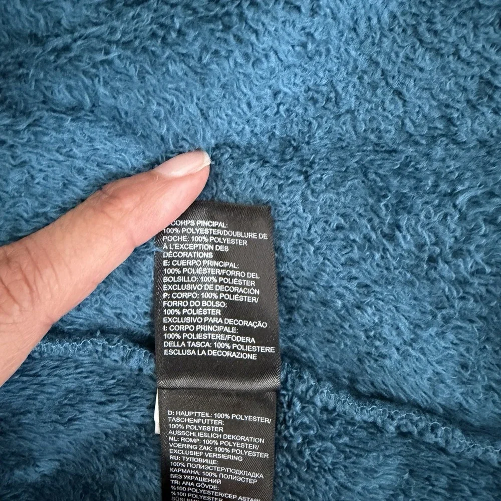 The North Face Womens Osito Jacket Blue Size Medium Full‎ Zip Soft Cozy Gorpcore - Picture 10 of 16